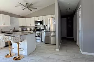 100 NW 13th Pl, Cape Coral, FL 33993 - Photo 12
