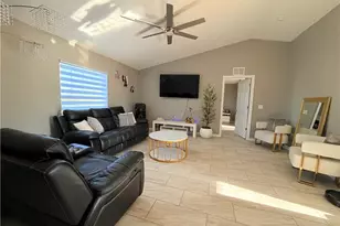 100 NW 13th Pl, Cape Coral, FL 33993 - Photo 6