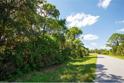 175 Sesame Rd E, Rotonda West, FL 33947 - Photo 8
