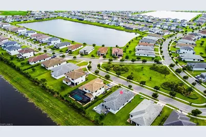 4978 Jovanne St, Immokalee, FL 34142 - Photo 4