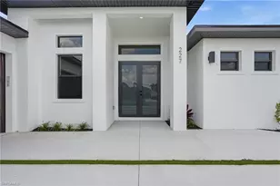 227 NE 15th St, Cape Coral, FL 33909 - Photo 8