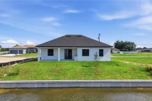227 NE 15th St, Cape Coral, FL 33909 - Photo 40