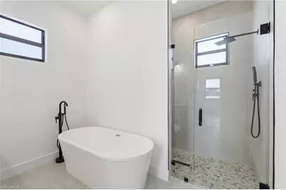 227 NE 15th St, Cape Coral, FL 33909 - Photo 26