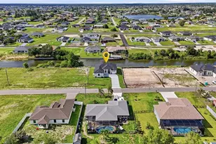 227 NE 15th St, Cape Coral, FL 33909 - Photo 4
