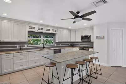 2309 SW 27th St, Cape Coral, FL 33914 - Photo 6
