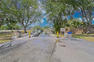 2115 Bahama Ave, Fort Myers, FL 33905 - Photo 30