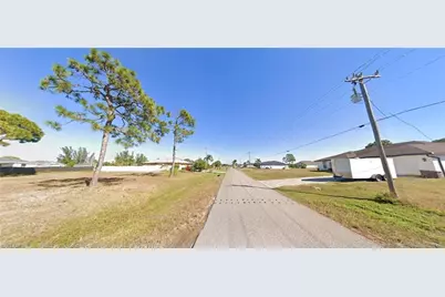 2918 NW 26th Ter, Cape Coral, FL 33993 - Photo 2