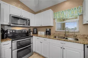 2125 NE 10th Ave, Cape Coral, FL 33909 - Photo 10