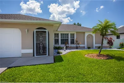 2125 NE 10th Ave, Cape Coral, FL 33909 - Photo 4