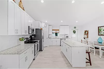 525 Ella Jean Pl, Labelle, FL 33935 - Photo 8
