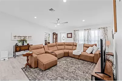525 Ella Jean Pl, Labelle, FL 33935 - Photo 4