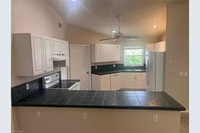 4618 SW 7th Pl, Cape Coral, FL 33914 - Photo 2