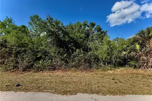 454 Westchester Dr, Lehigh Acres, FL 33972 - Photo 1