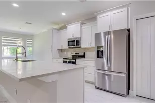 9543 Blue Stone Cir, Fort Myers, FL 33913 - Photo 6