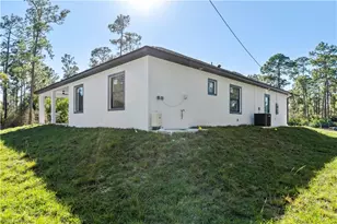 1112 Calvin Ave, Lehigh Acres, FL 33972 - Photo 4