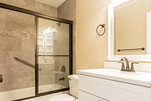 9275 Lake Park Dr, Fort Myers, FL 33919 - Photo 16