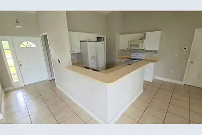 207 E 8th St, Lehigh Acres, FL 33974 - Photo 10