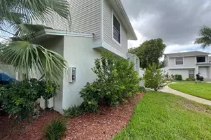 1422 SW 50th St, Cape Coral, FL 33914 - Photo 10