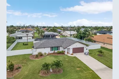 1721 SE 6th Ln, Cape Coral, FL 33990 - Photo 8