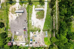 7905 Bogart Dr, North Fort Myers, FL 33917 - Photo 10