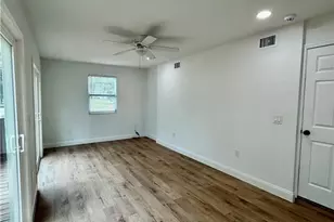 10002 Takomah Trail, Tampa, FL 33617 - Photo 14