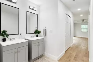 10002 Takomah Trail, Tampa, FL 33617 - Photo 16