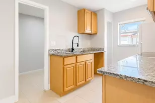 1572 Cypress Dr, Fort Myers, FL 33907 - Photo 14