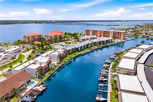 4218 SE 20th Pl, Cape Coral, FL 33904 - Photo 4