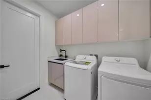 853 SW 15th Ave, Cape Coral, FL 33991 - Photo 40