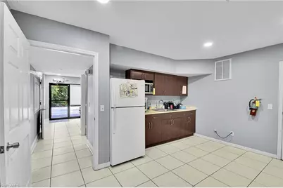 12165 Metro Pkwy #1-4, Fort Myers, FL 33966 - Photo 16