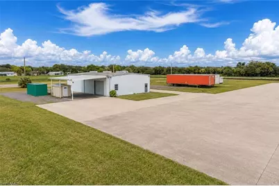 3091 Dellwood Ter, Labelle, FL 33935 - Photo 4