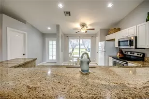 625 SW 11th Terrace, Cape Coral, FL 33991 - Photo 12