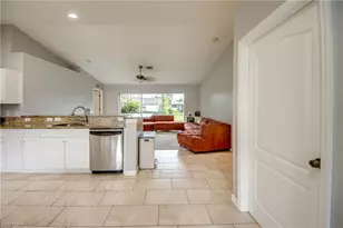 625 SW 11th Terrace, Cape Coral, FL 33991 - Photo 4
