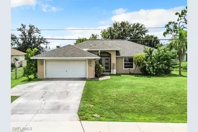 1726 Trafalgar Pkwy, Cape Coral, FL 33991 - Photo 2