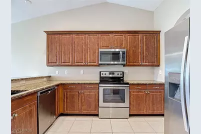 1726 Trafalgar Pkwy, Cape Coral, FL 33991 - Photo 10