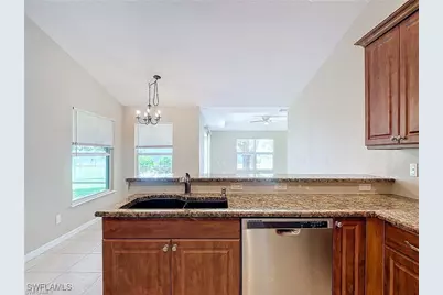 1726 Trafalgar Pkwy, Cape Coral, FL 33991 - Photo 8