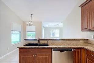 1726 Trafalgar Pkwy, Cape Coral, FL 33991 - Photo 8