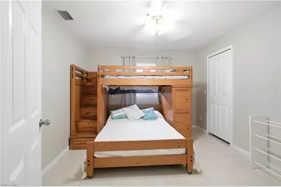 1712 SW Santa Barbara Pl, Cape Coral, FL 33991 - Photo 12