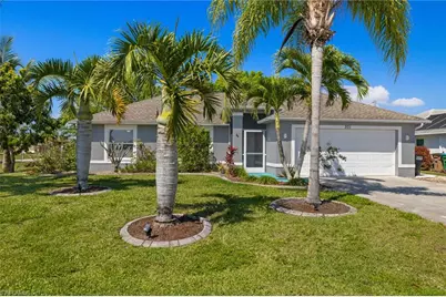 301 SE 30th Ter, Cape Coral, FL 33904 - Photo 2