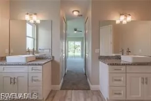 2118 NE 35th Ln, Cape Coral, FL 33909 - Photo 4
