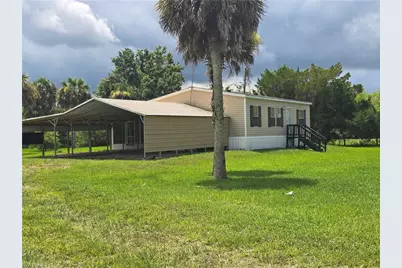 1163 Saddle Ln, Moore Haven, FL 33471 - Photo 2