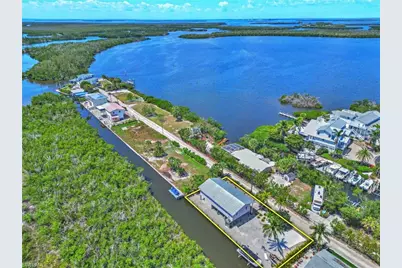 8161 Moyer Ln, Bokeelia, FL 33922 - Photo 4