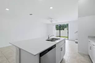 14032 Oviedo Pl, Fort Myers, FL 33905 - Photo 4