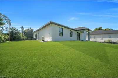 1405 Palmetto Ave, Lehigh Acres, FL 33972 - Photo 36