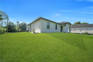 1405 Palmetto Ave, Lehigh Acres, FL 33972 - Photo 36