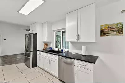 526 SE 34th St, Cape Coral, FL 33904 - Photo 10