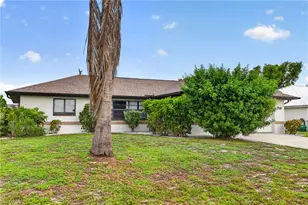 718 SW 35th Terrace, Cape Coral, FL 33914 - Photo 2