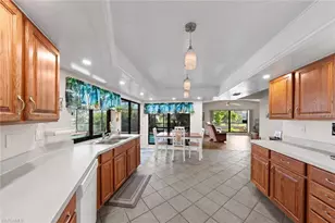 609 SW 35th Terrace, Cape Coral, FL 33914 - Photo 4