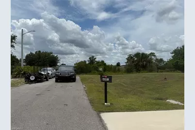 6001 Ida Ave N, Lehigh Acres, FL 33971 - Photo 4