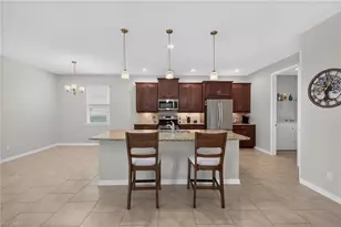 3000 Sunset Pointe Cir, Cape Coral, FL 33914 - Photo 6